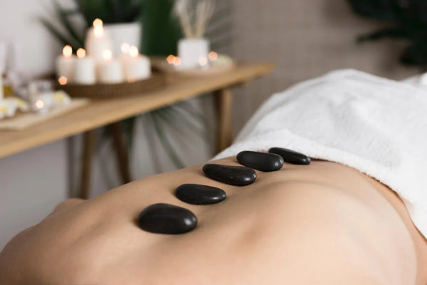 Comment effectuer un massage aux pierres chaudes ?